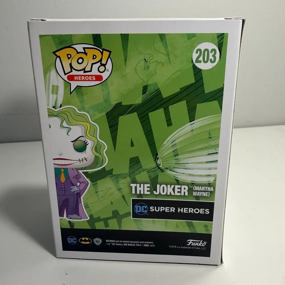 FUNKO POP! DC SUPER HEROES #203 THE JOKER (MARTHA WAYNE) HOT TOPIC EXCLUSIVE